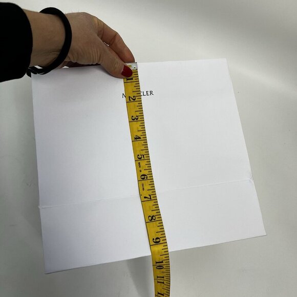 MONCLER WHITE PAPER SHOPPING Gift BAG With Tags - Picture 5 of 11
